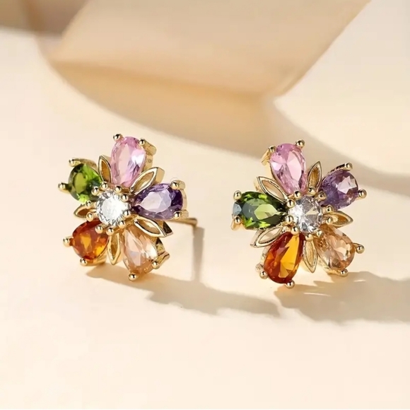 Jewelry - NIP Rhinestone Daisy Flower Stud Earrings Multi-Colored